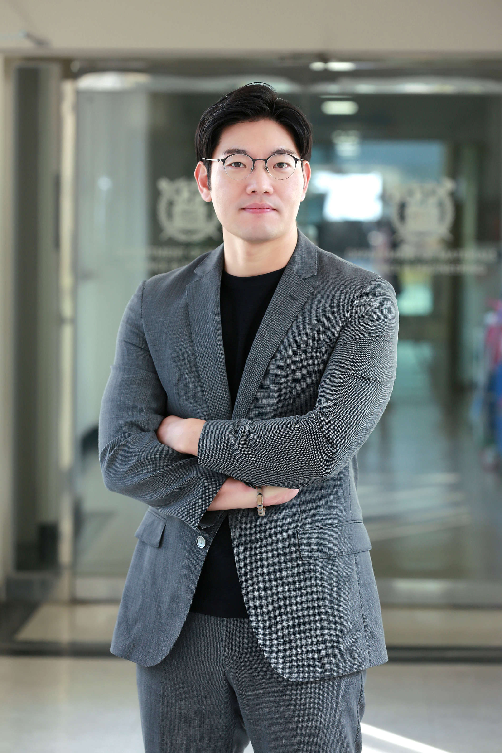 프로필 사진_재료공학부 강기석 교수